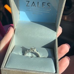 Zales diamond promise ring
